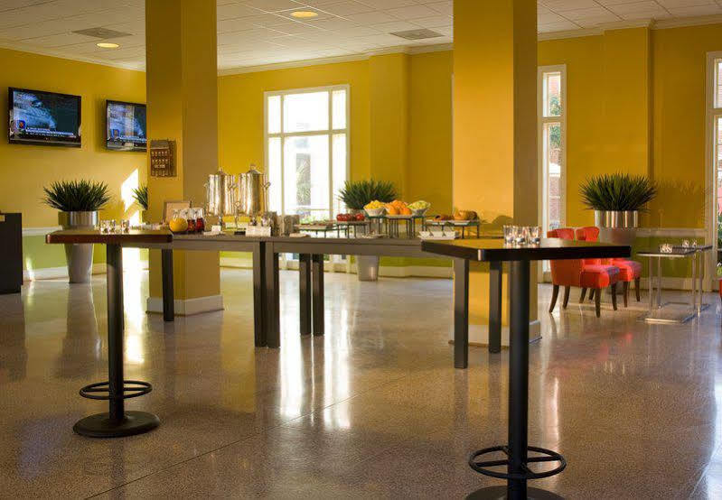 College Park Marriott Hotel & Conference Center Esterno foto
